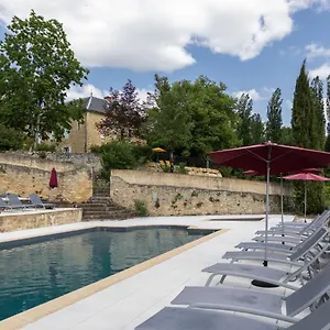  Hébergement de vacances Domaine Les Maurelles France